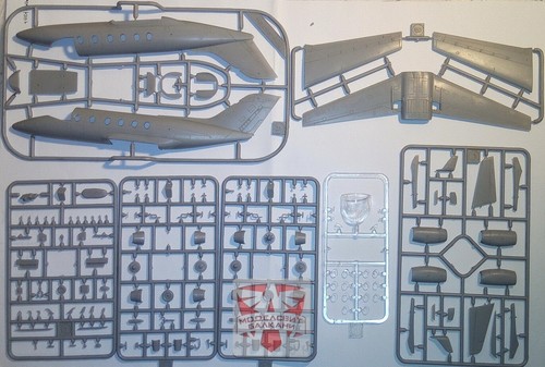 Training aircraft T-1A Jayhawk Scale 1:72 Plastic model aircraft SOVA-M SVM72042 - Picture 11 of 13
