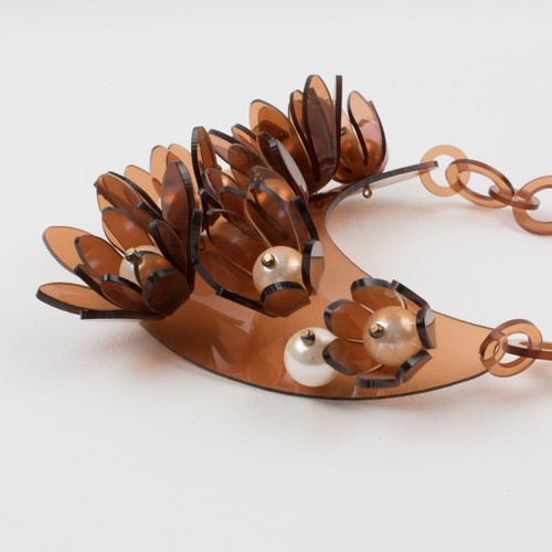 Vintage Italian Design Copper Lucite Bib Necklace Flower and Pearl - Picture 9 of 12