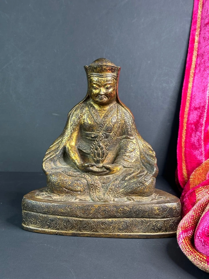Old Tibetan Bronze Buddha …beautiful collection and display piece - image 2 of 4