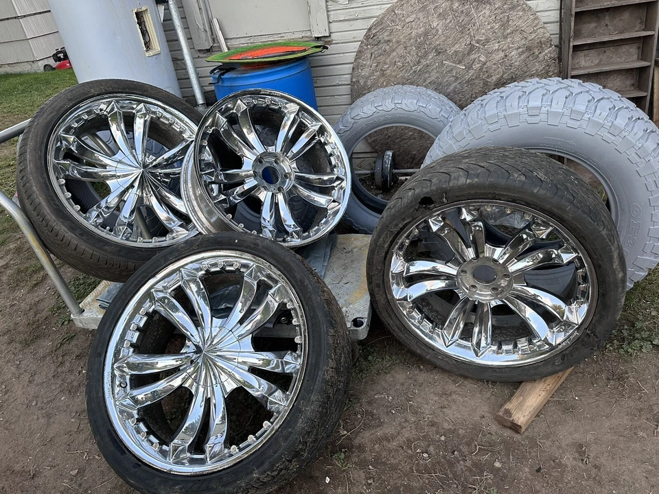 24” Jesse James 357 Chrome Rims  - Image 2 of 4