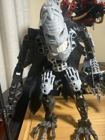 Lego Bionicles Rahkshi Vorahk/vezon (with Cape) & Kardas 