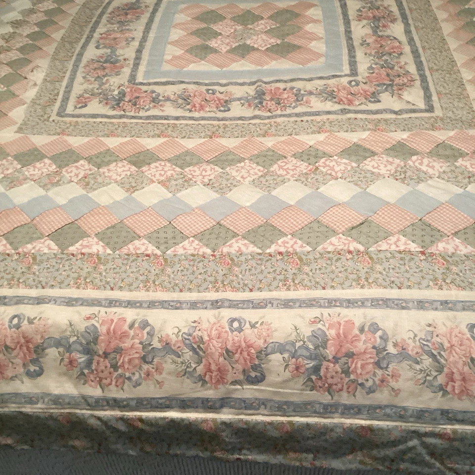 Trip Around the World Quilt 100x86 Queen Pastel Pink Blue Green Shabby REPAIR - Image 4 of 4