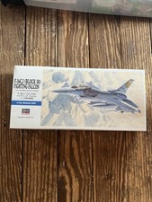 Hasegawa 448 F-16CJ Block 50 Fighting Falcon 1/72 Scale Model Kit With Extras