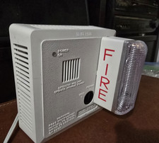 Gentex Plug-In Fire Alarm Horn/Strobe Wall Unit with FIRE Lens