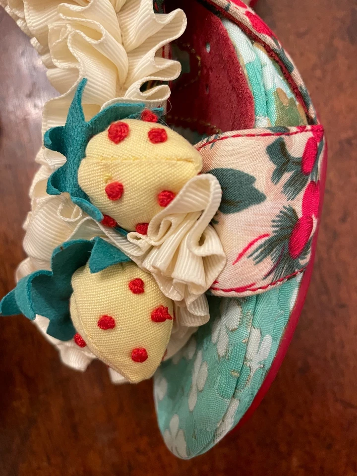 Слингбек Irregular Choice Raspberry Ripples размер США 6,5 евро 36,5 - Изображение 4 из 4