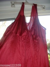 Vanity Fair Long Gown Size 34 all nylon antron vintage wide sweep