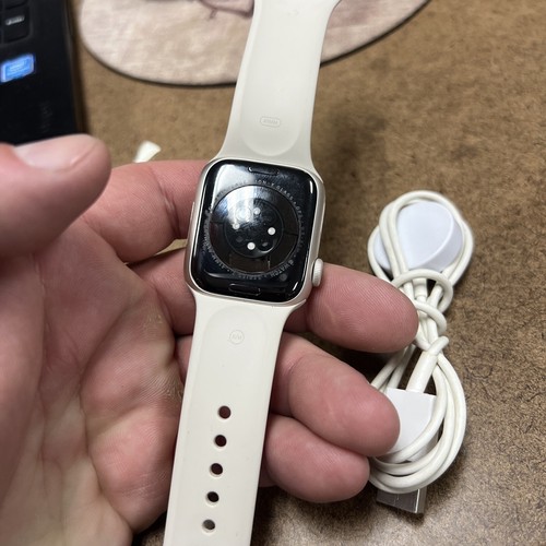 Excellent! Apple Watch Series 7 41mm GPS Starlight Case w/ Starlight Sports Band - Picture 2 of 2