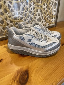 sketcher sneaker