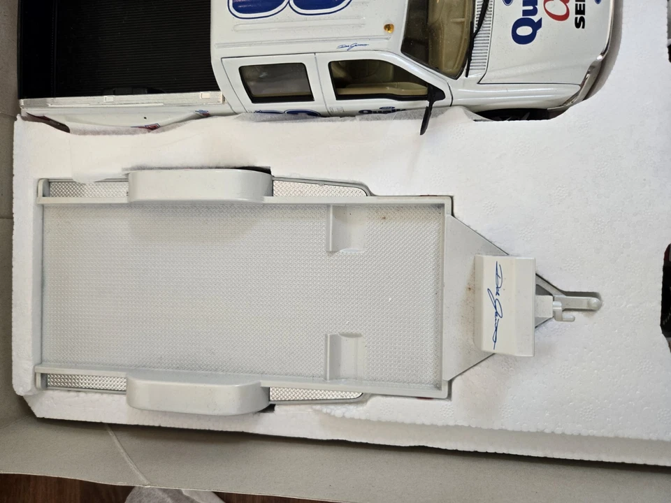 Remolque para carros Brookfield Dale Jarrett Ford Quality Care 1999 NASCAR F-350 de colección Foto 4 de 4