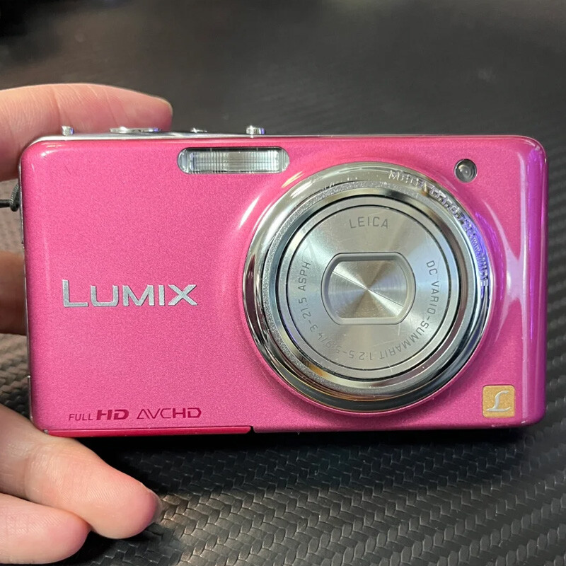 Panasonic Lumix DMC-FX77 12.0 Mega Pixels Digital Camera