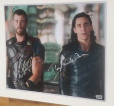 Tom Hiddleston / Chris Hemsworth Duo Signed 16 x 20 SWAU Photo Thor & Avengers