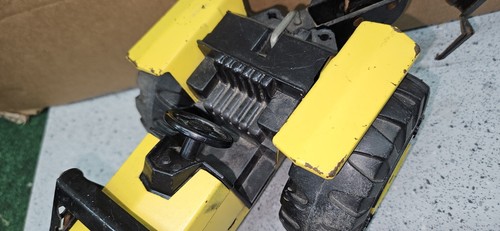 Tonka Vintage '60-70s Farm Tractor Front End Loader Pressed Steel. Sold As Is. - Picture 4 of 12