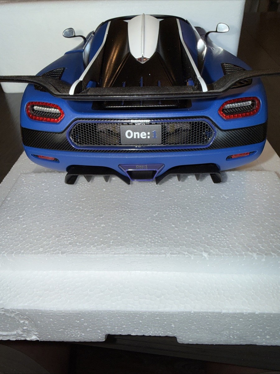 AUTOart 79018 Koenigsegg One 1:18 Toy Car - Blue/Carbon Black