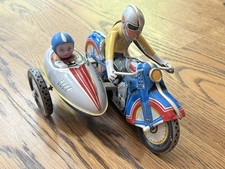 Tin Wind-Up Motorcycle w/ Sidecar Rider Passenger Blue/Red/Silver No.605