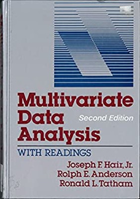 Multivariate Data Analysis : With Readings Hardcover