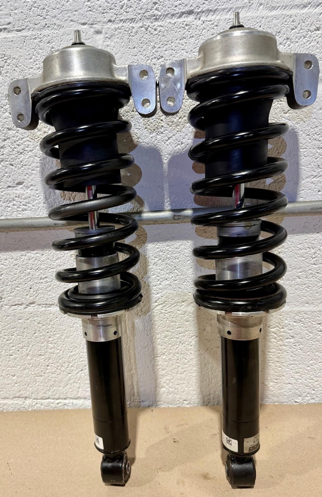 FERRARI OEM SHOCK  ABSORBERS  AND SPRINGS  REAR  # 28074406