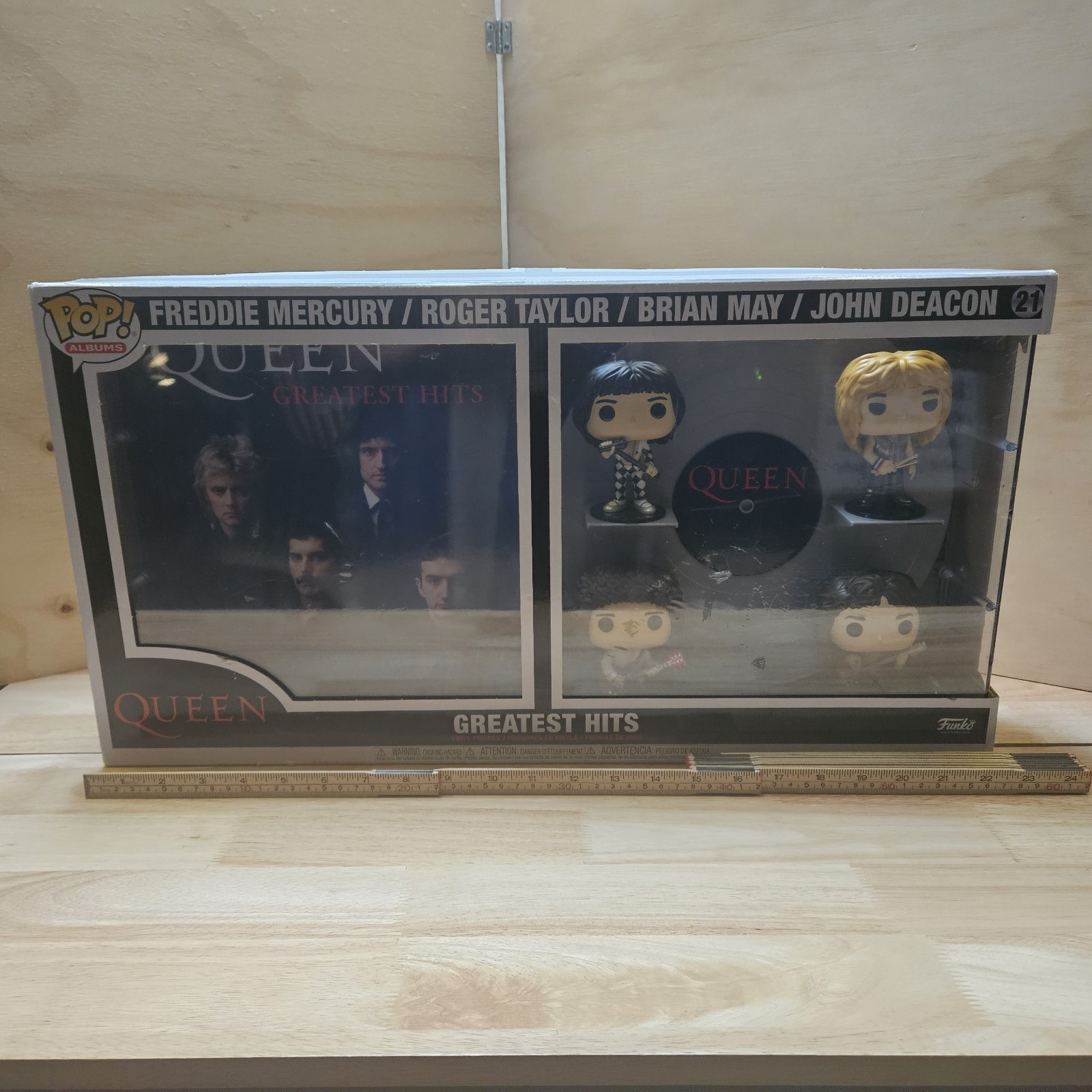 FUNKO POP! Deluxe Album Queen Greatest Hits #21 Walmart Fred