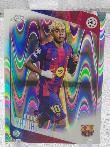 2025-26 Topps Chrome UEFA Club Competitions - Lamine Yamal #10 RayWave Refractor