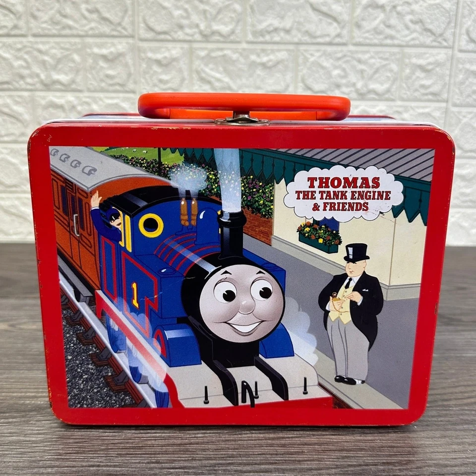 Fiambrera de hojalata Thomas Train and Friends Back To School de colección cerradura de empuje de metal rojo  Foto 3 de 4