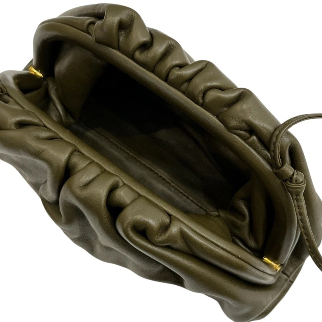 Borsa a tracolla Bottega Veneta pelle mini the pouch kaki donna abbigliamento