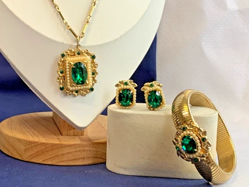 Vtg Coro Costume Jewelry Set Seed Pearls Emerald Color Stones *READ*