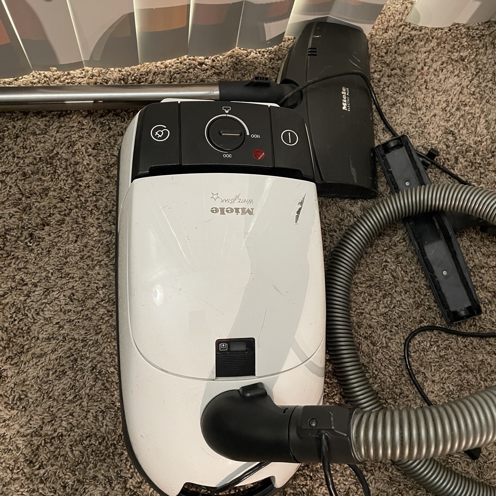 MIELE White Star Canister Vacuum Cleaner S314i Tested Working With