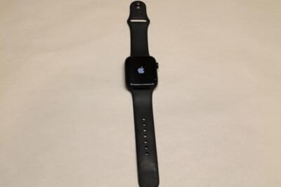 Apple Watch SE (2nd Gen) 44mm Black - Black Sport Band S/M GPS + Cellular ~