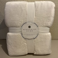 Berkshire Home Full/Queen Blanket 90 X90 White 100 Polyester NEW