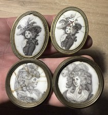 Poignées de meubles du XVIIIe siècle