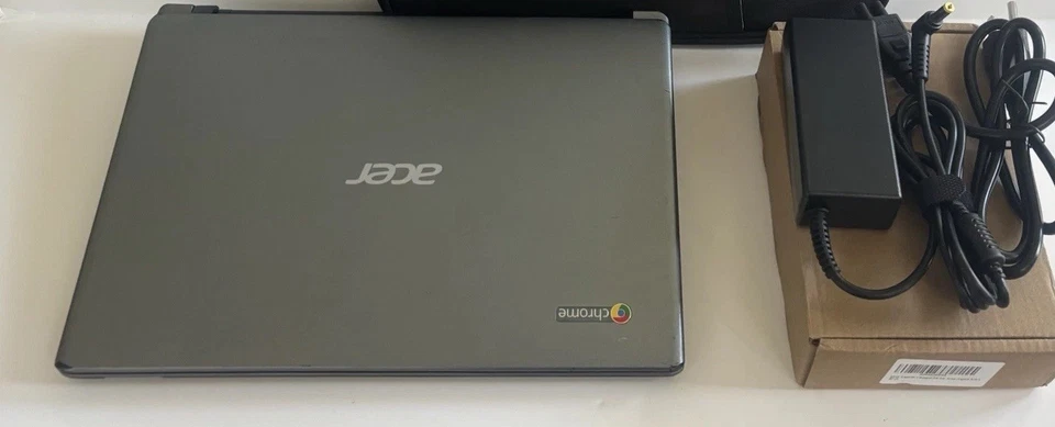 Acer Chromebook C710 11.6 Screen 16 Gb Laptop,New Charger+Case Deal Item⭐️☄️ - Image 4 of 4