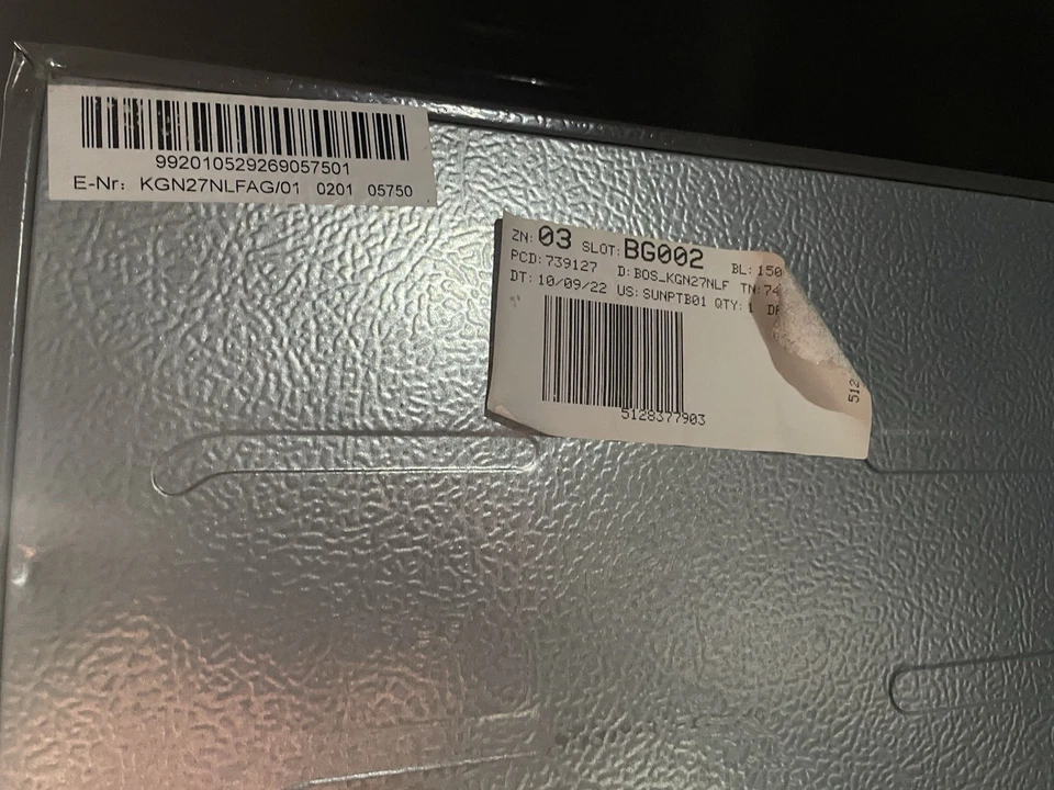 Bosch KGN27NWFAG/01  Stainless Steel. 2022  - Image 3 of 3