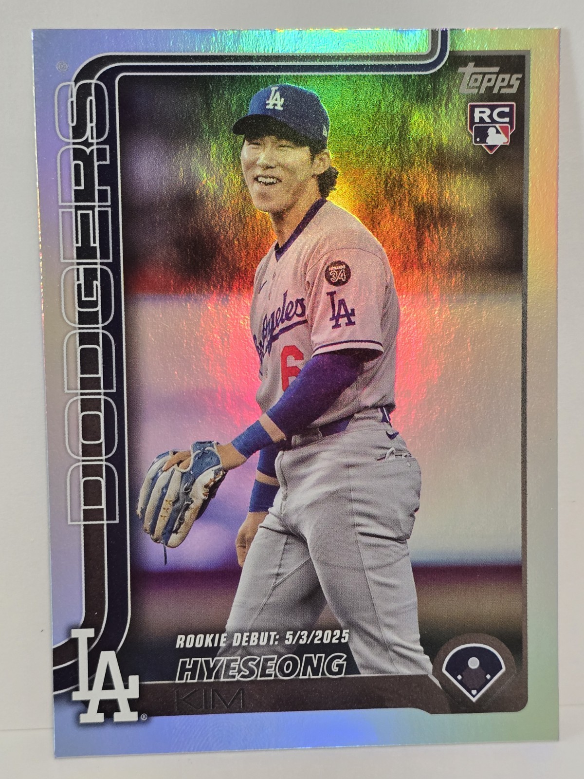 2025 Topps Update - Hyeseong Kim Rookie Debut Rainbow Foil LA Dodgers #US312