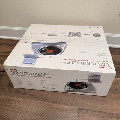 New sealed Ion Audio TTUSB Vinyl Recording USB Turntable with Dust Cover