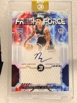 Topps 2025-26 Three Rookie Auto Relic Nique Clifford /49 Kings FFR-NC