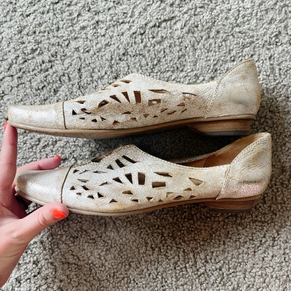 Fidji Cuero Genuino Metálico Plateado Corte Láser Punta Puntera Sin Cordones Planos 41/11 Foto 3 de 4