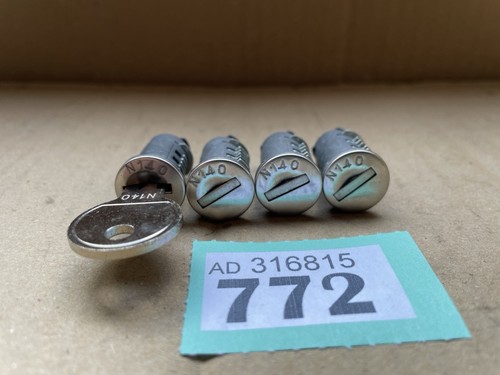 GENUINE set of 4 THULE USED MATCHING BARREL LOCKS PLUS KEY Number N140 - Picture 2 of 2