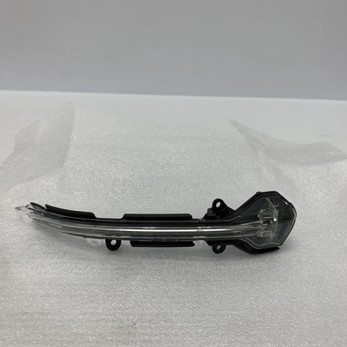 Genuine SEAT ARONA KJ Front Right Door Mirror Turn Indicator 5F0949102B