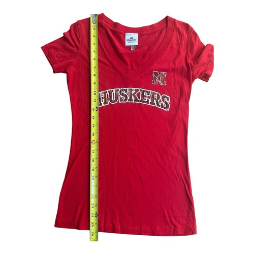 Women’s M Majestic Nebraska Huskers V Neck T Shirt Red - Picture 7 of 7