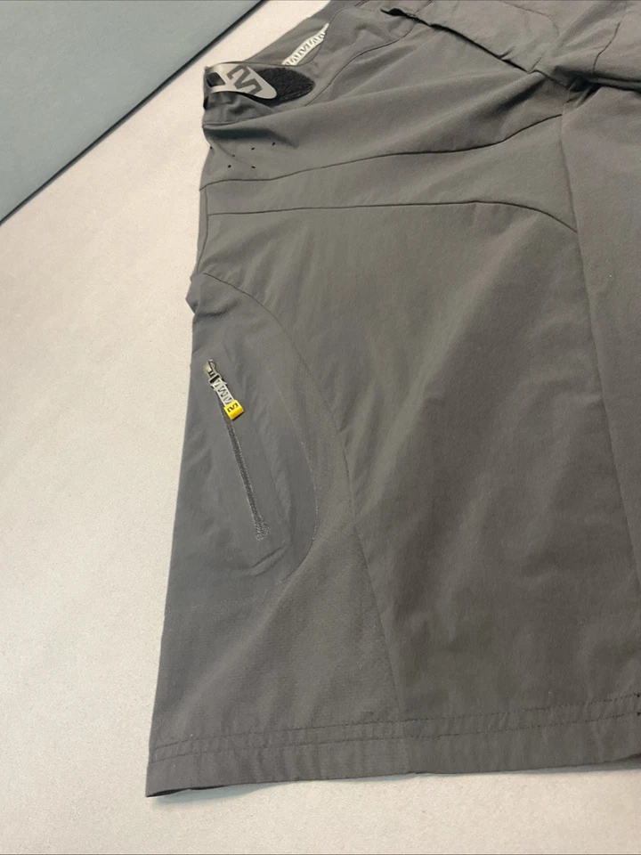 Pantalones cortos de ciclismo de trail Mavic Altium ERGORIDE negros grandes para hombre Foto 3 de 4