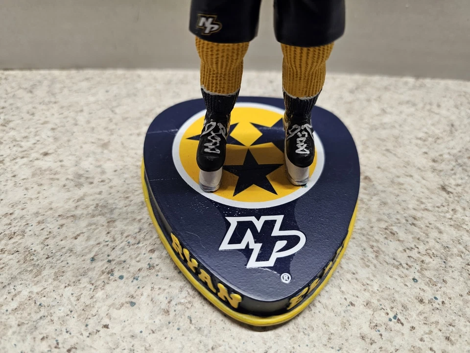 Ryan Ellis Nashville Predators NHL Forever Collectibles FOCO #'d Bobblehead RARO Foto 4 de 4