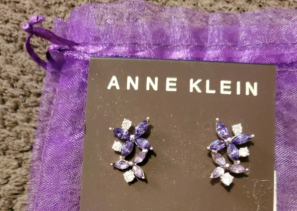 Pendientes Anne Klein Mariposa Púrpura🦋Gema y Circonita Cúbica💜TAN BONITOS💜REG$49.95 Foto 2 de 2