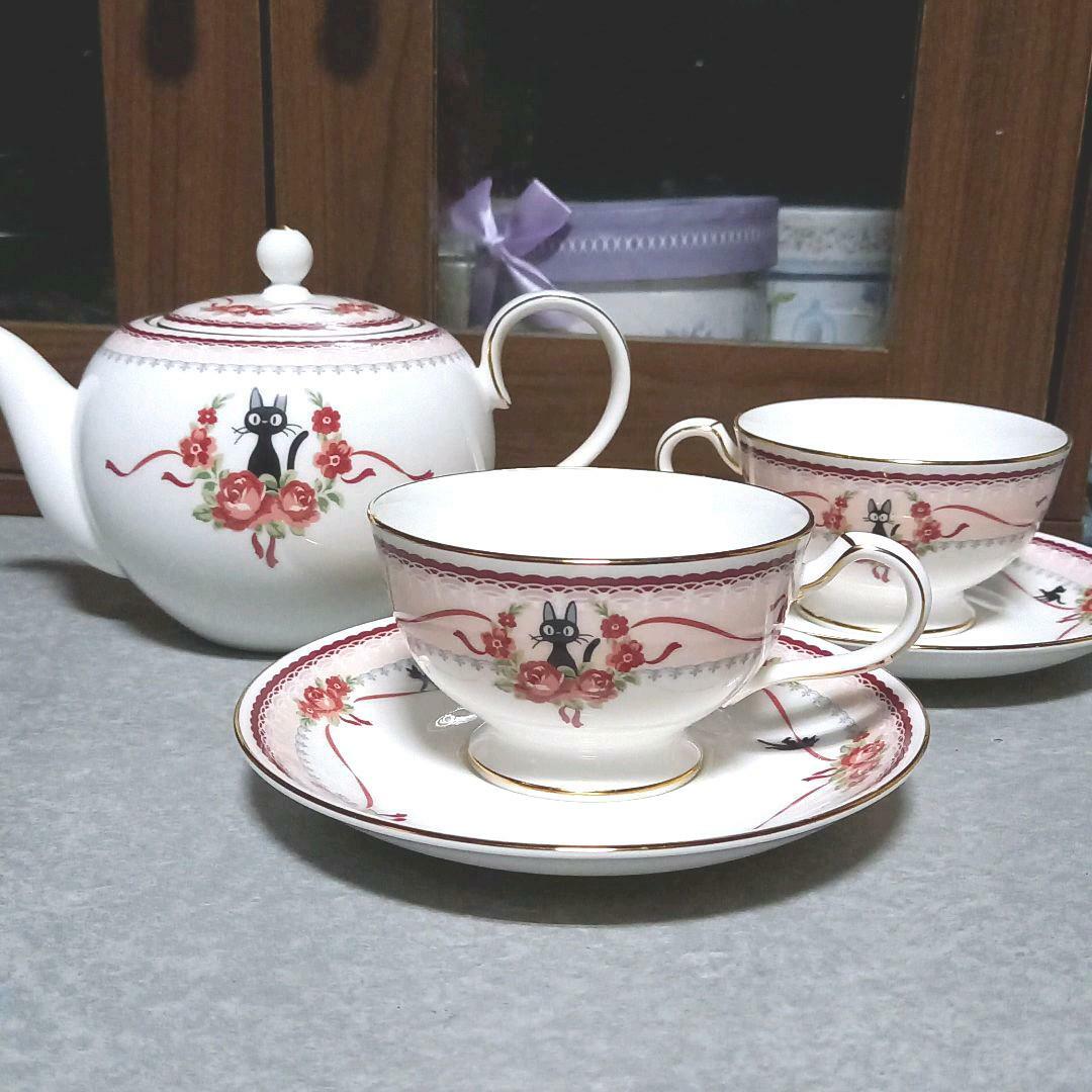 Kiki's Delivery Service Jiji Cup And Saucer Teapot Set Pink