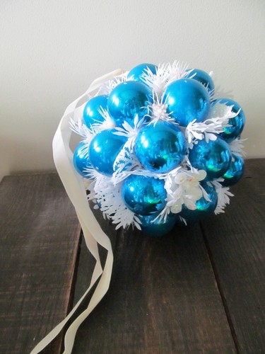 Palla da bacio vintage blu e bianca lampadina ornamento 6" decorazione globo da appendere - Foto 2 di 4