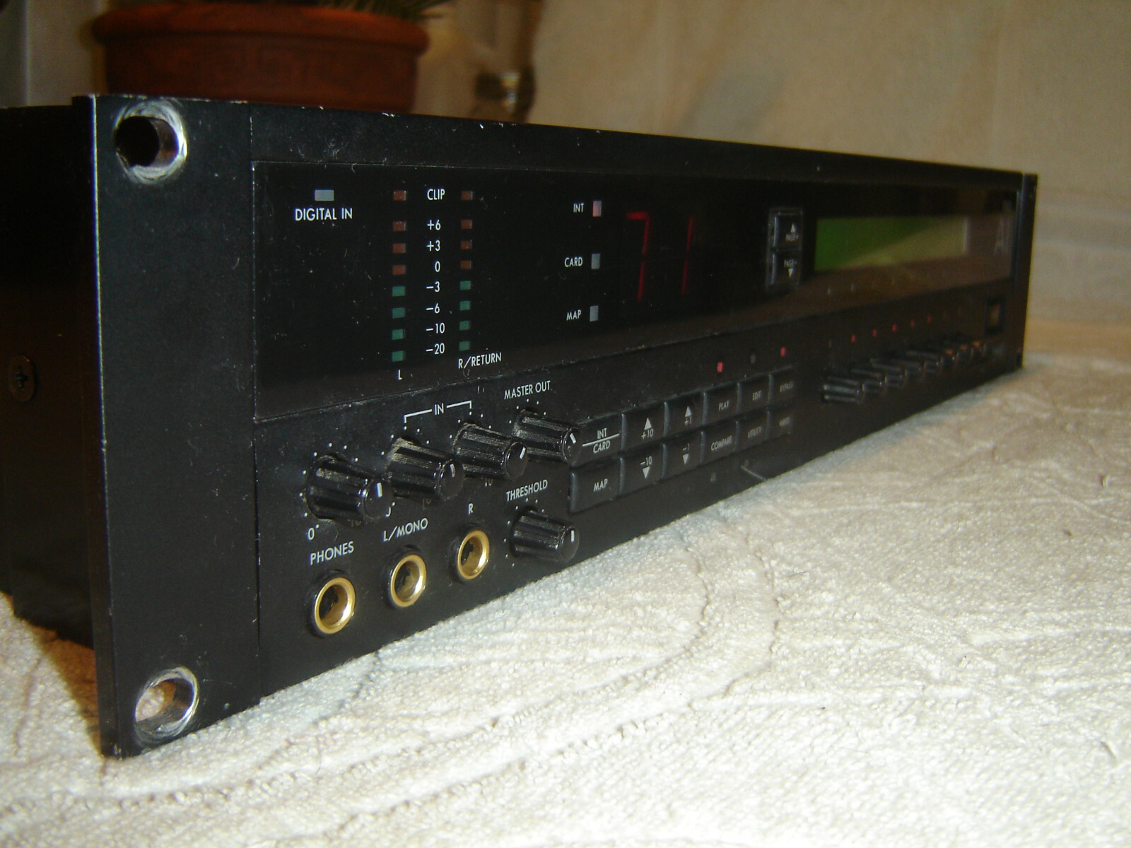 Picture 5 of 12