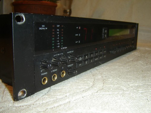 Korg A1 Performance Signal Processor, Stereo Multi Effects, FX, Vintage Rack - Picture 5 of 12