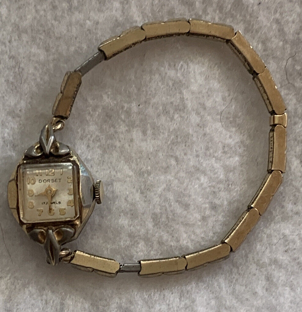 Vintage Dorset 17 Jewels Bracelet Watch Womens Gold Tone 7 Inches