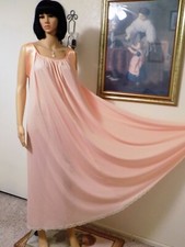 LUCIE ANN vintage Nylon PEACH with Satin Banded Sleeve Nightgown size M medium
