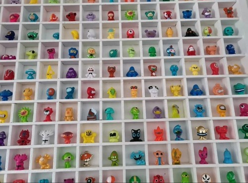 Bespoke Handcrafted Display Board And 324 Gogo Crazy Bones By Dolly Fixtures - Picture 2 of 12