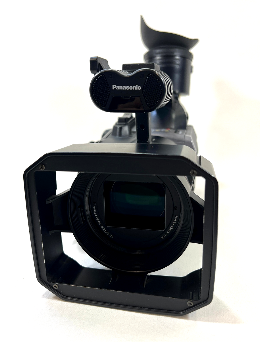 Panasonic AG-DVX100A 3CCD MiniDV Pro Camcorder w/ Leica Dicomar