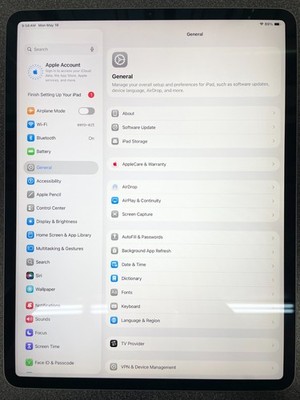 Apple iPad Pro 4th Gen 256GB, 12.9 in Wi-Fi-Gray - USED